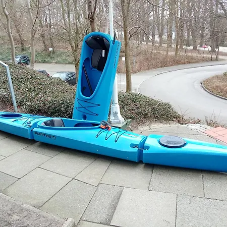 Seeblick Neben Der Schwimmhalle, Gratis Raeder, Tierfreundlich Apartment Ploen
