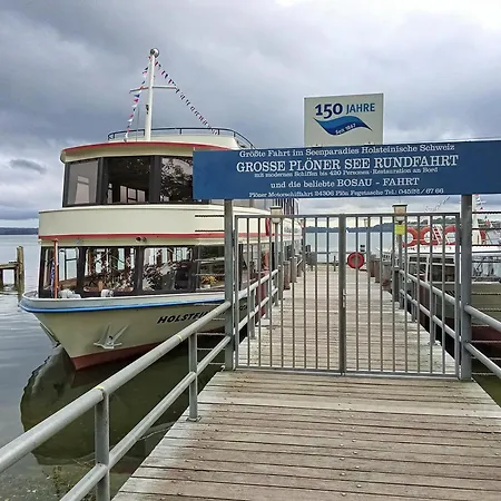 Seeblick Neben Der Schwimmhalle, Tierfreundlich Apartment *